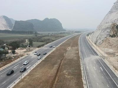 "Chạy đua" đưa 3 dự án cao tốc Bắc-Nam hơn 260km vào khai thác tạm thời ngày 30/4