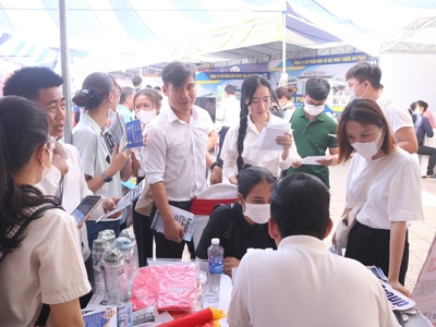 Thừa Thiên Huế mở “cánh cổng” cho 7.500 vị trí việc làm