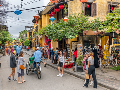 Việt Nam đạt hơn 57% mục tiêu đón khách quốc tế của năm 2023