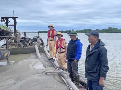 Bắc Giang liên tiếp thúc công văn, yêu cầu quản chặt khai thác cát sỏi lòng sông
