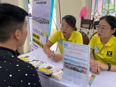 Hà Nội: Hơn 40.000 lao động hưởng trợ cấp thất nghiệp trong 6 tháng đầu năm 