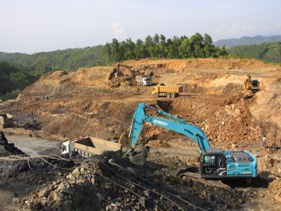 Thủ đoạn rửa tiền tinh vi trong vụ khai thác quặng trái phép tại Lào Cai 