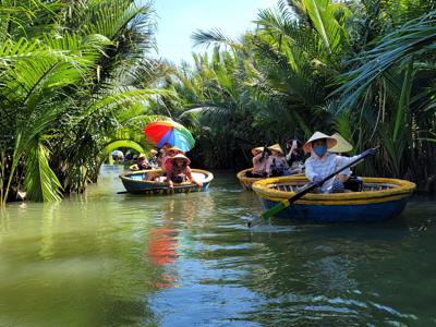 Thăm miền Tây giữa lòng phố Hội