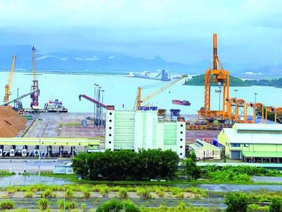 Quang Ninh withdraws logistics service area project