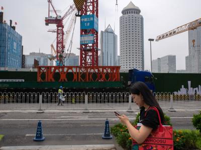 Trung Quốc "cứu" tăng trưởng: Không có giải pháp nào dễ dàng