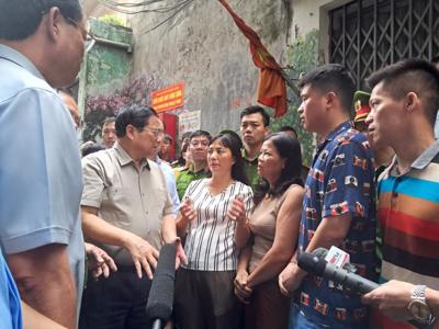Thủ tướng Chính phủ trực tiếp thị sát hiện trường vụ cháy tại phố Khương Hạ
