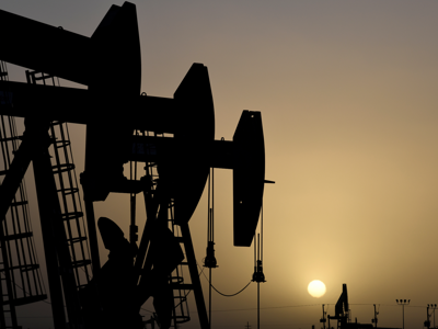 Giá dầu có thể lên 100 USD/thùng: Thách thức cuộc chiến chống lạm phát