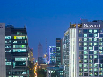 Chủ sở hữu khách sạn Novotel Saigon Centre báo lỗ kỷ lục, vốn chủ sở hữu âm gần 1.000 tỷ đồng