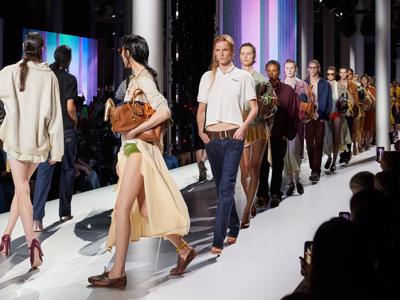 Miu Miu đóng góp vào sự tăng trưởng kỷ lục của tập đoàn Prada