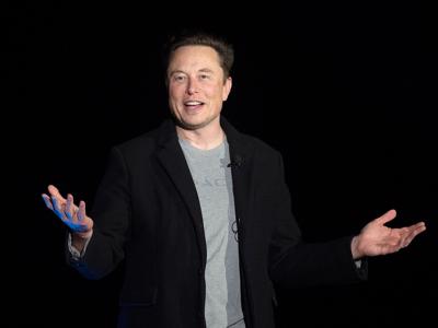 Kiếm gần 100 tỷ USD từ đầu năm, Elon Musk ung dung giàu nhất thế giới