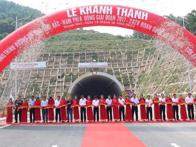 Khánh thành hai đoạn cao tốc Bắc - Nam qua Thanh Hóa, Nghệ An, nối thông tuyến cao tốc dài 250 km