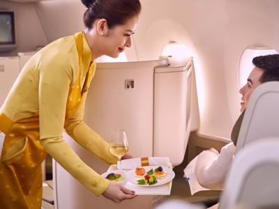 Vietnam Airlines số hóa thực đơn suất ăn, đồ uống trên các chuyến bay