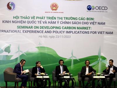 Hướng tới phát triển nền kinh tế carbon thấp