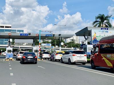 5 sân bay sắp thu phí không dừng với ô tô ra vào