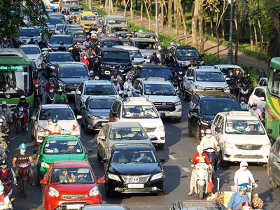 TP.HCM xem xét giới hạn tốc độ xe trong nội thành 30 - 50 km/h, giới chuyên gia lên tiếng