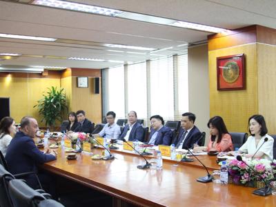 Chủ tịch SCIC tiếp và làm việc với Đại sứ Qatar tại Việt Nam