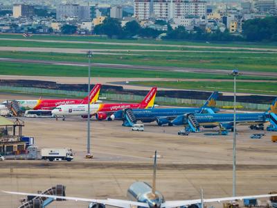 Tăng chuyến bay tại Tân Sơn Nhất và Nội Bài phục vụ nhu cầu dịp Tết