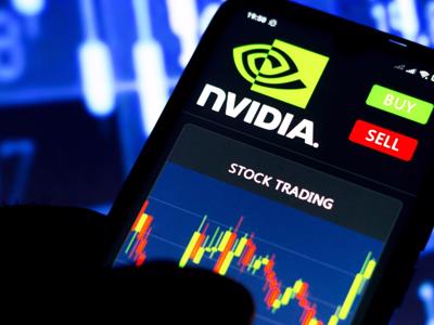 Doanh thu tăng gấp đôi nhưng Nvidia vẫn chỉ xếp thứ 3 trong ngành công nghiệp bán dẫn