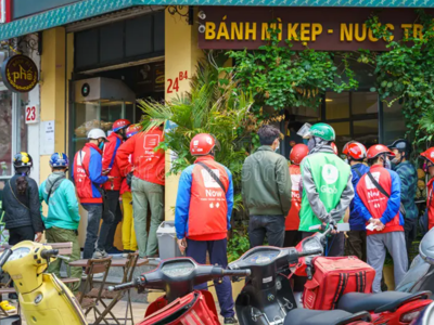 Kinh tế khó khăn, vì đâu thu ngân sách cán đích phút cuối?