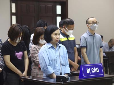 Vụ “siêu lừa” 433 tỷ đồng: Vì sao có quyết định tạm hoãn phiên tòa? 