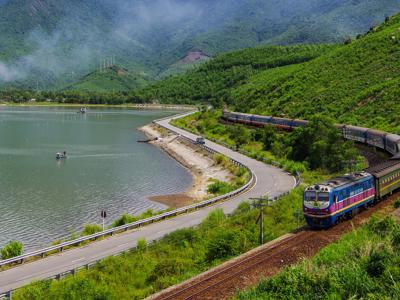 Nghỉ lễ 30/4 – 1/5: Đường sắt “đắt khách”