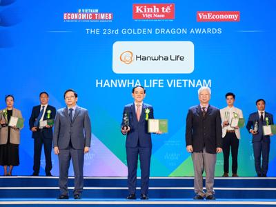 Hanwha Life Việt Nam được vinh danh “Dịch vụ bảo hiểm nhân thọ uy tín hàng đầu”