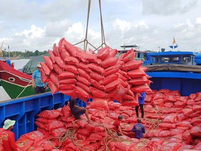 Xuất khẩu gạo tiếp tục duy trì tăng trưởng cao