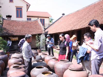 Đánh thức tiềm năng du lịch văn hoá, lịch sử Hà Nội