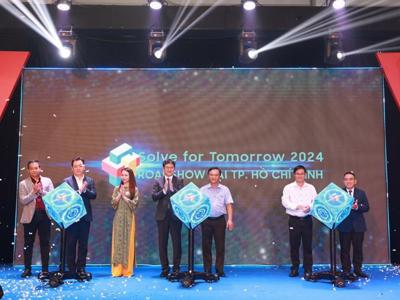 Khởi động cuộc thi Solve for Tomorrow 2024 tại khu vực miền Nam