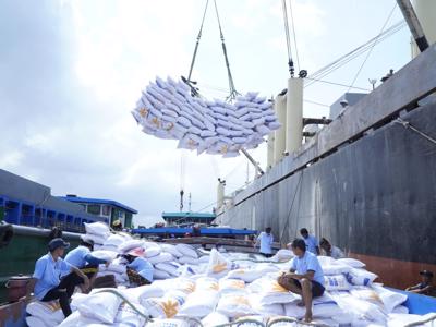 Lộc Trời hoàn tất thanh toán tiền lúa cho nông dân