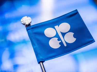 OPEC+ có ảnh hưởng thế nào đến giá dầu và kinh tế toàn cầu?