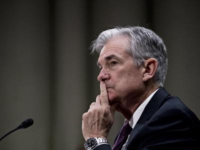 Chưa hết lo lạm phát, Fed có thể phải lo kinh tế Mỹ giảm tốc
