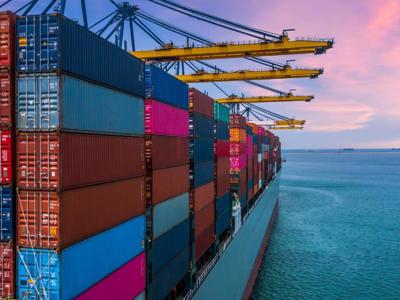 Vinacapital: Xuất khẩu sang Mỹ tăng mạnh, cơ hội cho cổ phiếu xuất khẩu logistics thăng hoa
