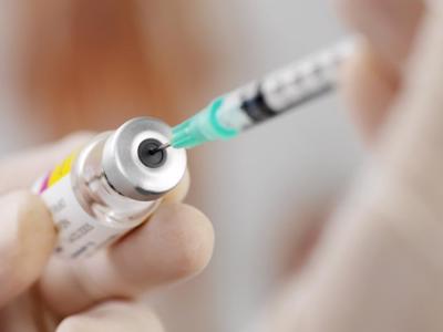 Người dân đổ xô đi tiêm chủng: Những ai cần vaccine bạch hầu?