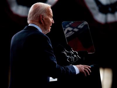 Nhìn lại sự nghiệp chính trị của ông Biden