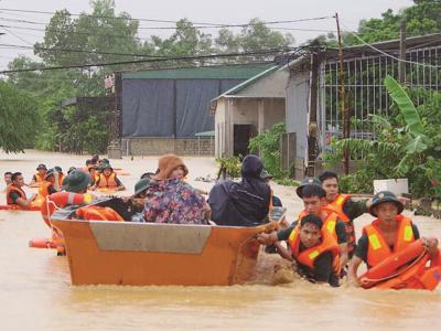 Thủ tướng chỉ đạo tập trung ứng phó bão số 2 và mưa lũ