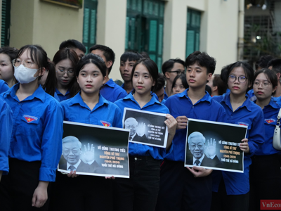 [Phóng sự ảnh]: Nhân dân bắt đầu vào viếng Tổng Bí thư Nguyễn Phú Trọng tại Hà Nội