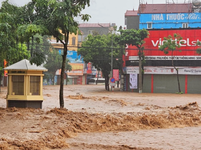 Một số khu vực tiếp tục có mưa to, hồ thủy điện Sơn La và Hòa Bình xả lũ, các địa phương tăng cường an toàn vùng hạ du 