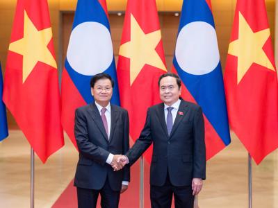 Chủ tịch Quốc hội Trần Thanh Mẫn hội kiến Tổng Bí thư, Chủ tịch nước Lào Thongloun Sisoulith