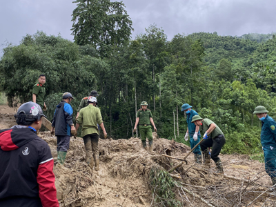 Quốc tế viện trợ người dân gặp bão lũ, lô hàng đầu tiên sẽ đến sân bay Nội Bài vào tối nay