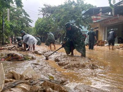 Yên Bái, Thái Nguyên bị bão, lũ tàn phá nặng nề