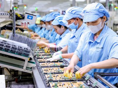 Việt Nam đặt mục tiêu hình thành 300 doanh nghiệp thiết kế, 3 nhà máy chế tạo chip , 20 nhà máy đóng gói bán dẫn