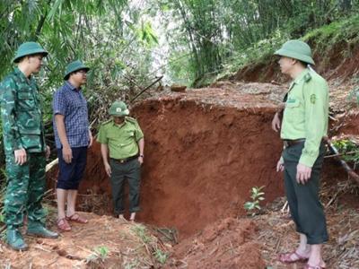 Sạt lở đất diễn biến phức tạp, Thanh Hóa khẩn trương di dời hàng trăm hộ dân