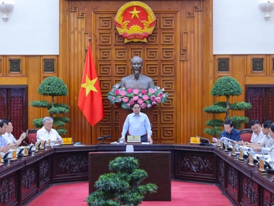 Gov't discusses North-South high-speed railway project