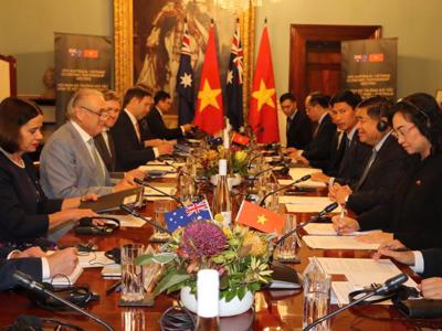 Vietnam, Australia economic partnership meeting