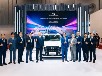 Hàng loạt xe điện, hybrid công nghệ xanh tại Vietnam Motor Show 2024