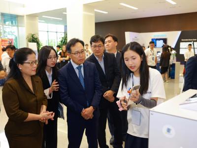 Chắp cánh những dự án vì cộng đồng thông qua Solve For Tomorrow 2024