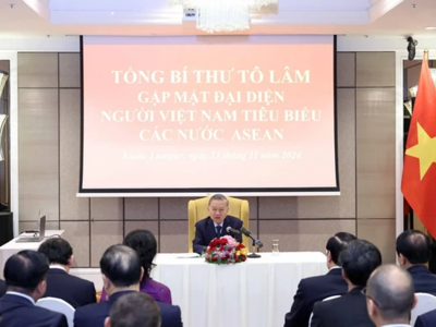 Lần đầu tiên Tổng Bí thư gặp gỡ các chuyên gia, trí thức, doanh nhân tiêu biểu người Việt các nước ASEAN tại Malaysia