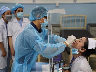 Đề xuất mới về mức phụ cấp ưu đãi nghề cho nhân viên y tế