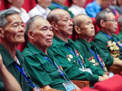 Thực hiện kịp thời, đầy đủ việc tặng quà Tết của Chủ tịch nước cho người có công dịp Tết Ất Tỵ 2025 